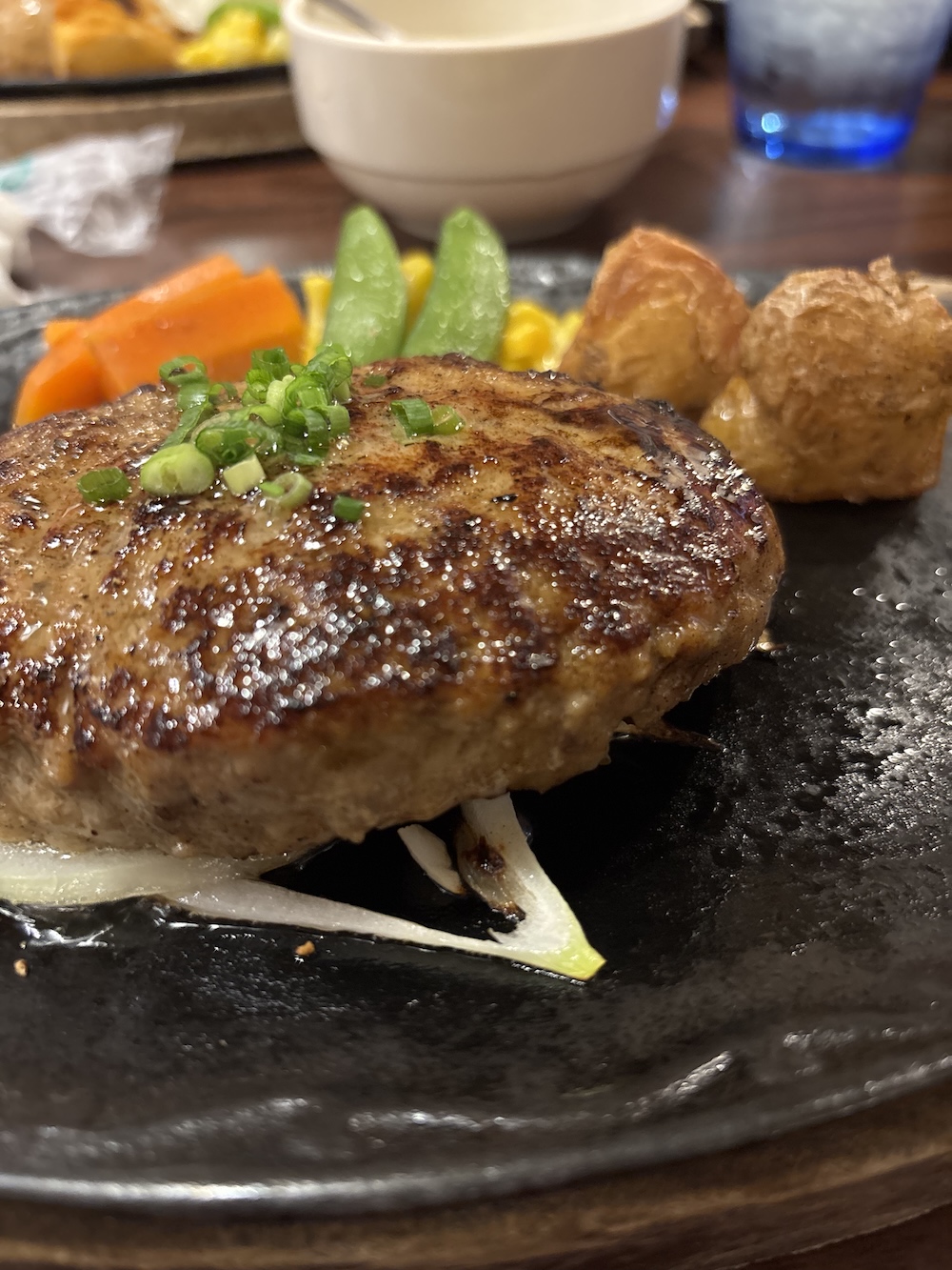 GGCでお肉ランチ！あの「せっかくグルメ」で鈴木亮平さんと永瀬廉くんが来たお店！